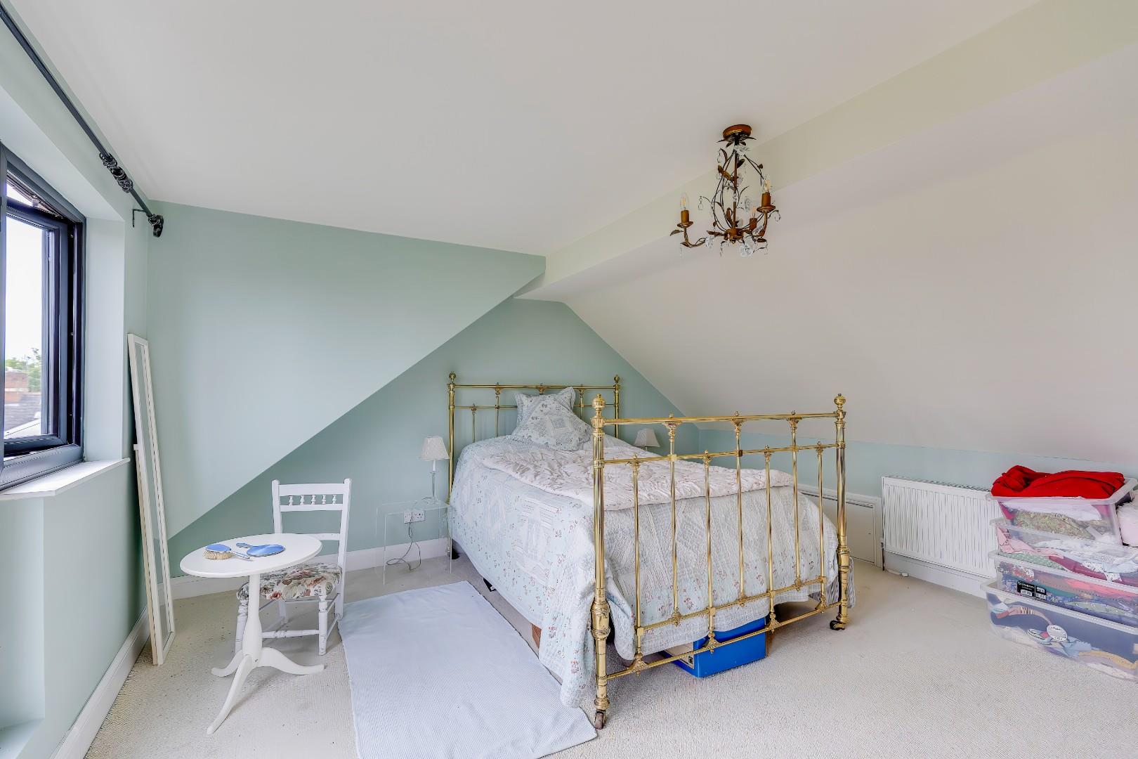 8 Church Place South, Penarth, CF64 1BA